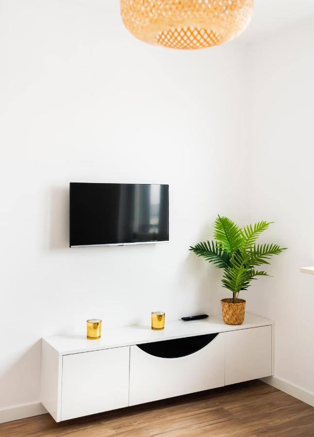 Magazynowa Exclusive Amber Apartment Varşova Dış mekan fotoğraf