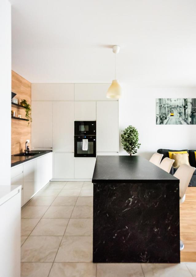 Magazynowa Exclusive Amber Apartment Varşova Dış mekan fotoğraf